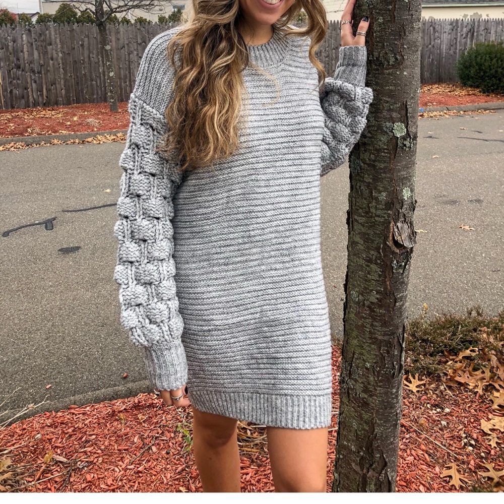 Cozy Gray Knit Long Sleeve Dress
